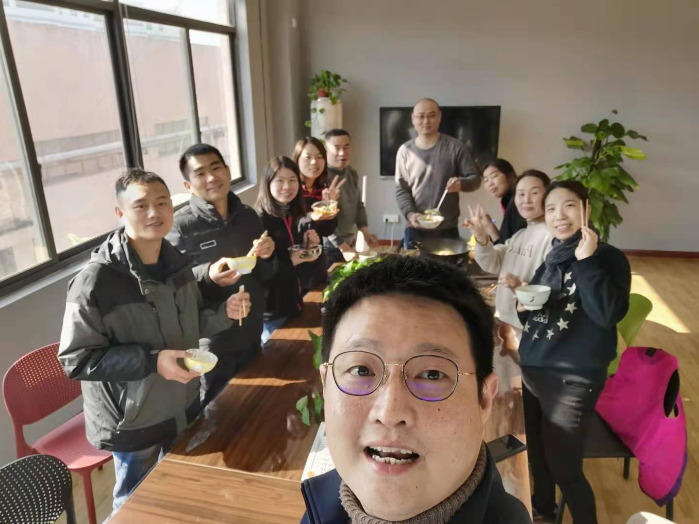 今年冬至日公司團(tuán)康吃火鍋